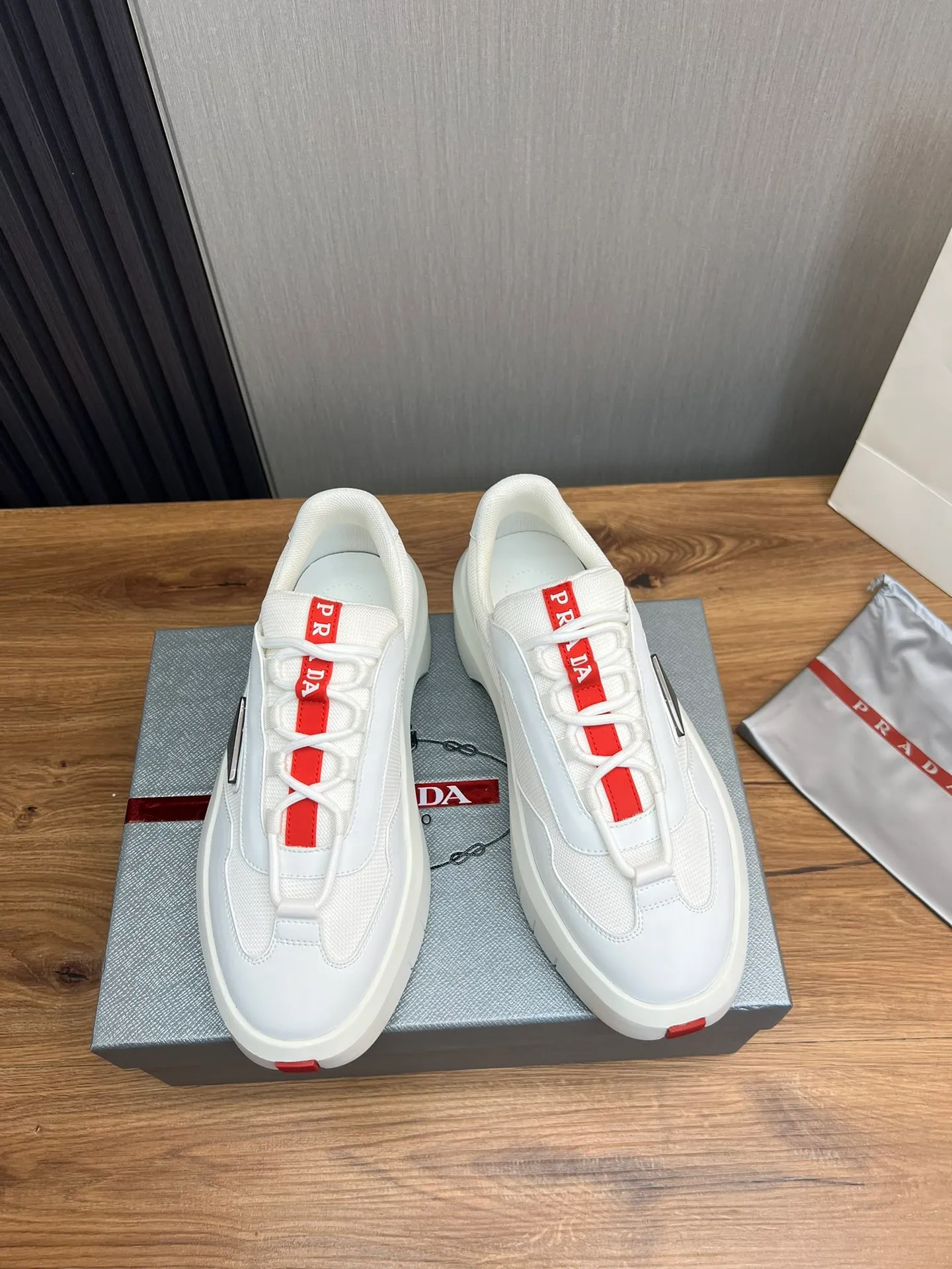 Men's shoes 💰620💰 [PRADA] Men's shoes are popular in the counter, official website is synchronized, high-quality shipments ✔️Original cowhide stitching mesh + cowhide lining, 1🆚1 replica, original original bottom, 38-45 (45 customized, non-refundable)